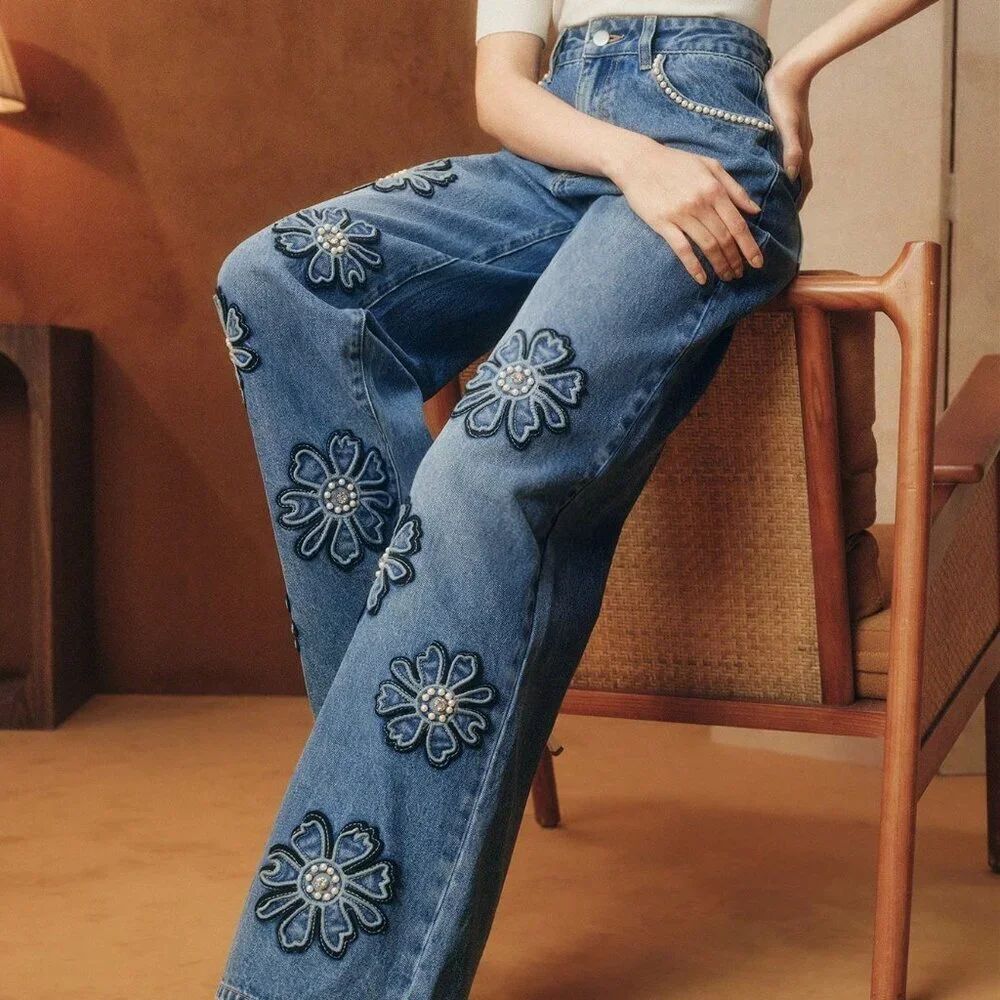 Dark Wash Women's Elegant Floral Embroidered Jeans with Pearl Rhinestone - Picture 3 of 7